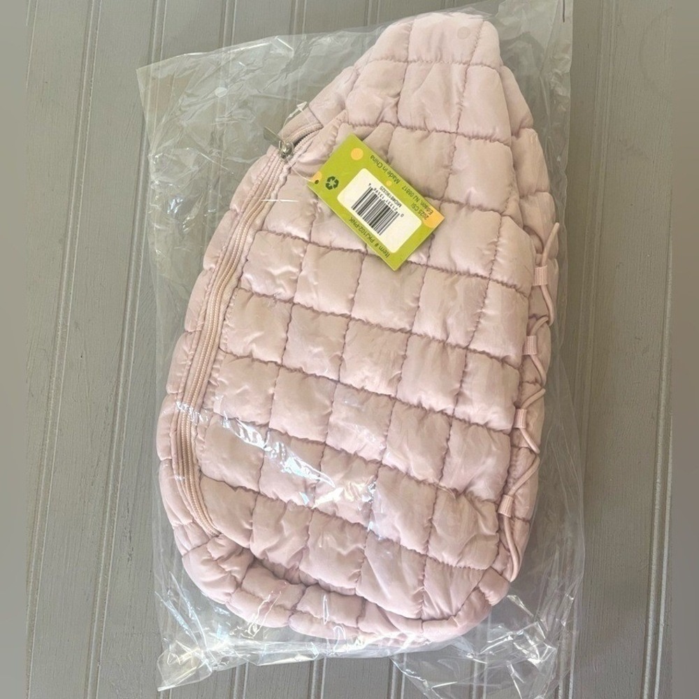 Pickle O Joe Quilted Sling Pickleball Bag Dusty Pink Zip Pockets Lightweight NWT - Picture 4 of 12